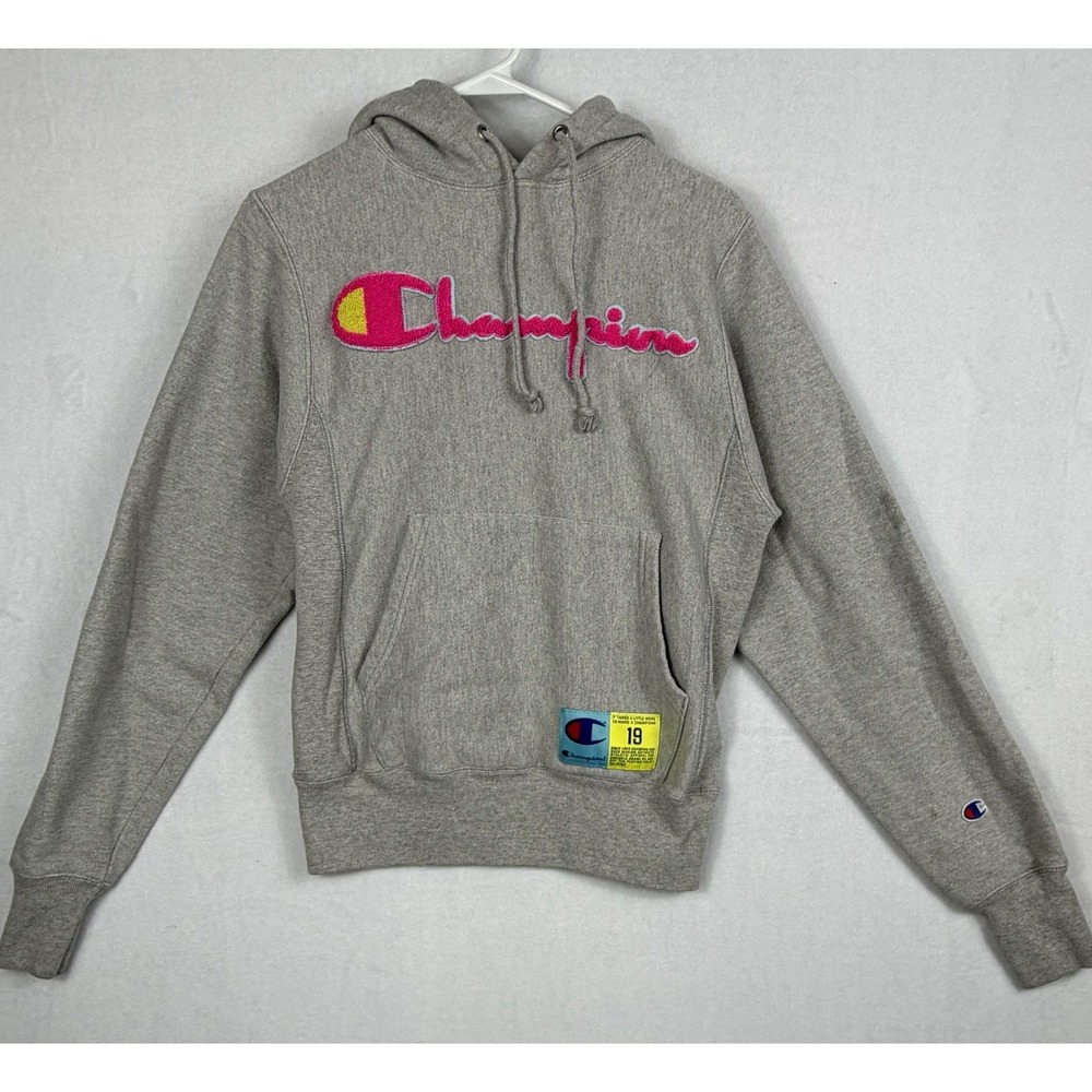 Vintage Champion Reverse Weave Hoodie – Size Small